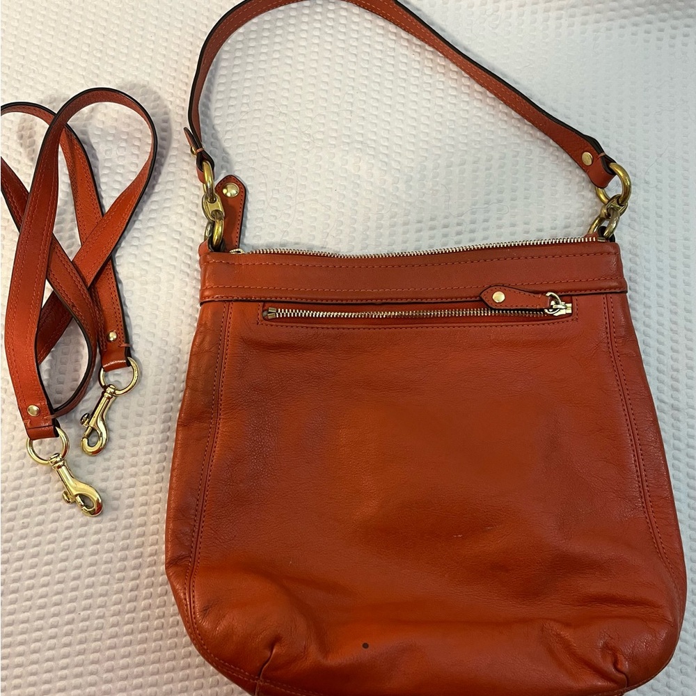Elegant Pumpkin Coach Leather Shoulder Bag